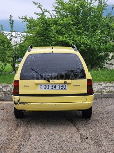 Opel Astra 1994, 350,000 km - 1.6 l - Qəbələ
