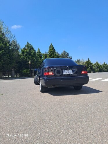 Mercedes C 200 1995, 333,333 km - 2.0 l - Saatlı