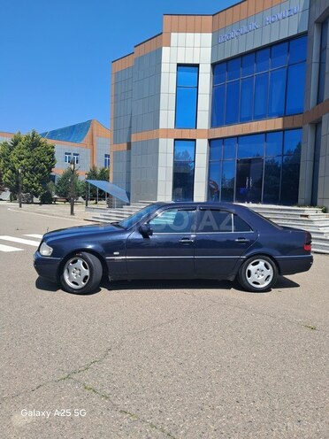Mercedes C 200 1995, 333,333 km - 2.0 l - Saatlı