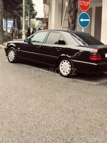 Mercedes C 180 1997, 305,000 km - 1.8 l - Qazax