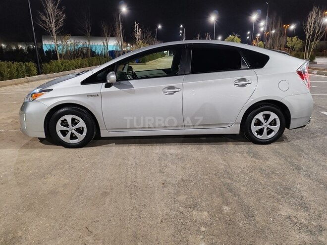Toyota Prius 2013, 220,000 km - 1.8 l - Bakı