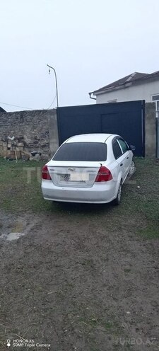 Chevrolet Aveo 2011, 485,216 km - 1.2 l - Quba