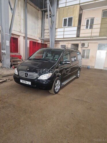 Mercedes Viano-1