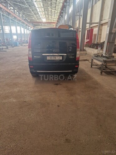Mercedes Viano-7