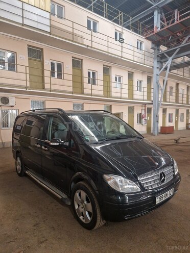 Mercedes Viano-3