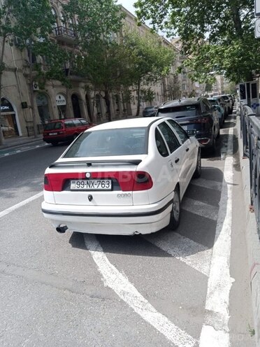 Volkswagen Polo 1995, 280,000 km - 2.0 l - Sumqayıt