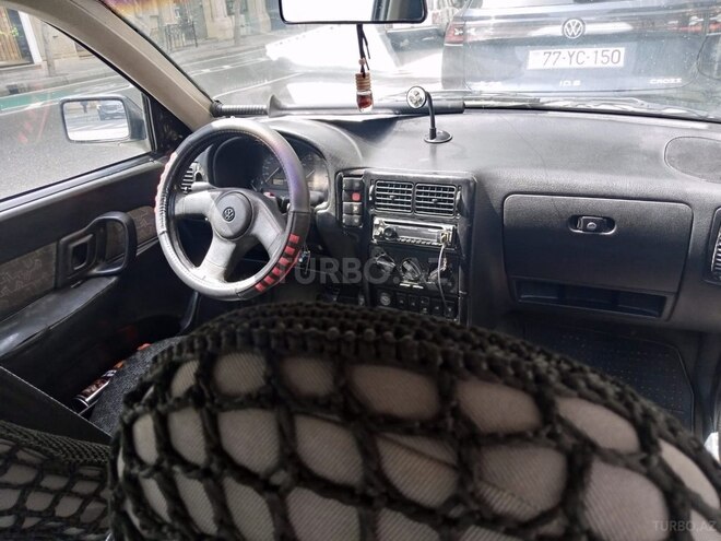 Volkswagen Polo 1995, 280,000 km - 2.0 l - Sumqayıt