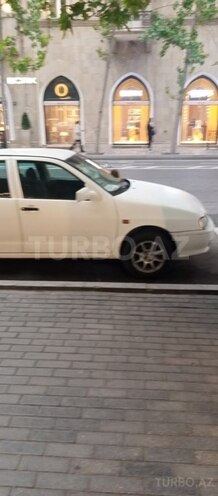 Volkswagen Polo 1995, 280,000 km - 2.0 l - Sumqayıt