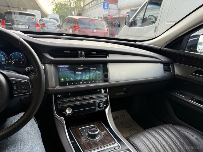 Jaguar XF 2016, 133,000 km - 2.0 l - Bakı