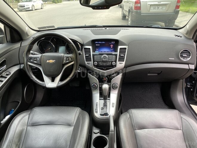 Chevrolet Cruze-10