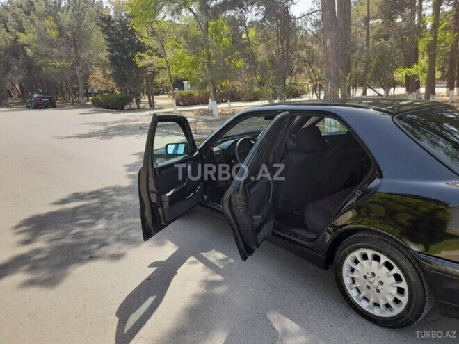 Mercedes C 200 1995, 450,000 km - 2.0 l - Şəmkir