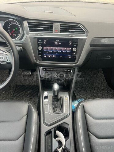 Volkswagen Tiguan 2020, 99,000 km - 2.0 l - Bakı