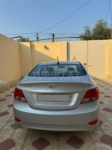 Hyundai Accent 2015, 150,000 km - 1.6 л - Gəncə