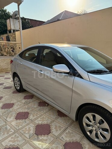 Hyundai Accent 2015, 150,000 km - 1.6 л - Gəncə