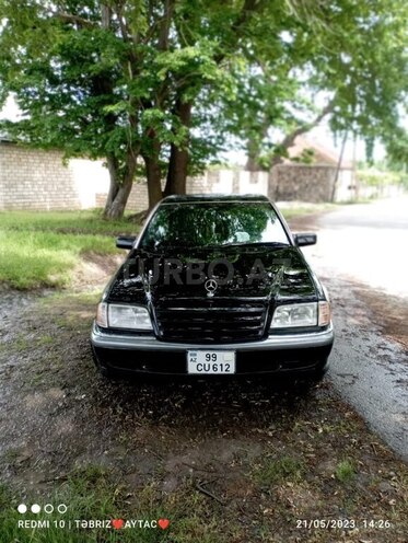 Mercedes C 230 1998, 230,000 km - 2.3 l - Beyləqan