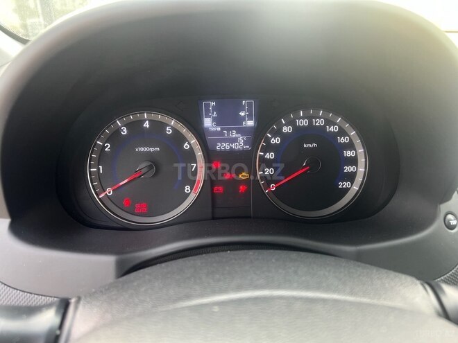 Hyundai Accent 2016, 226,000 km - 1.4 l - Bakı