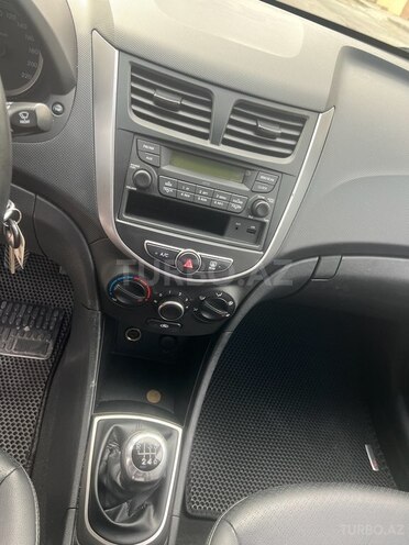 Hyundai Accent 2016, 226,000 km - 1.4 l - Bakı