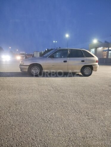 Opel Astra 1997, 300,124 km - 1.4 l - Sumqayıt