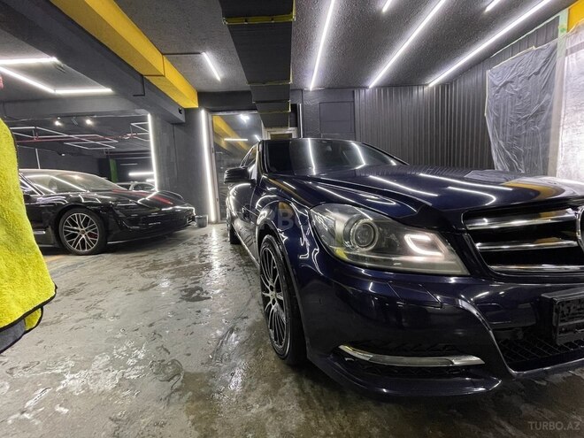 Mercedes C 200 d 2011, 360,000 km - 2.2 l - Bakı