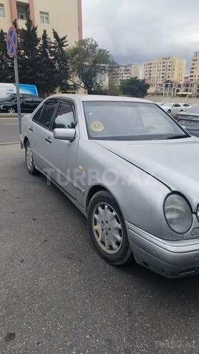 Mercedes E 320 1996, 165,000 km - 3.2 l - Bakı