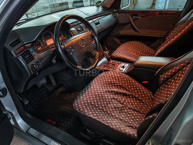 Mercedes E 200 2000, 256,000 km - 2.0 l - Gəncə