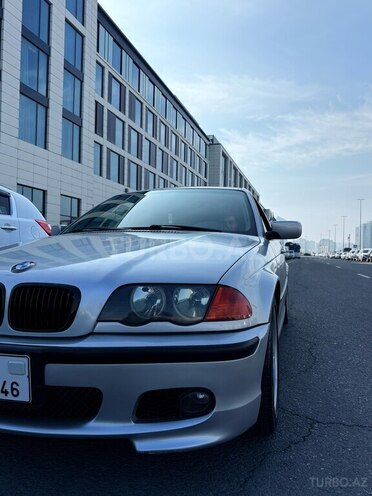 BMW 320 2000, 242,000 km - 2.2 л - Bakı