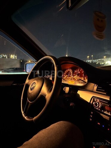 BMW 320 2000, 242,000 km - 2.2 л - Bakı