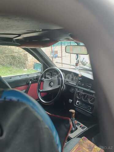 Mercedes 190 1989, 280,000 km - 2.5 л - Bakı