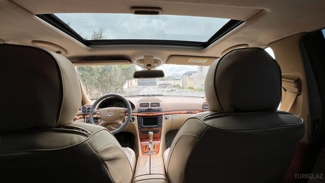 Mercedes E 350 2006, 211,000 km - 3.5 l - Bakı