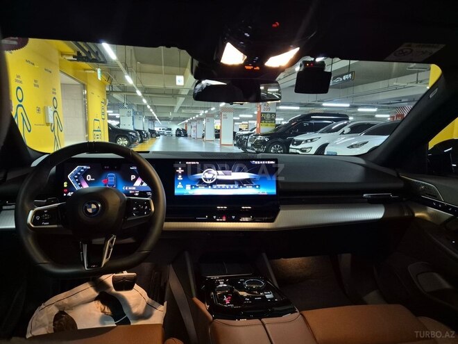 BMW 530e-8
