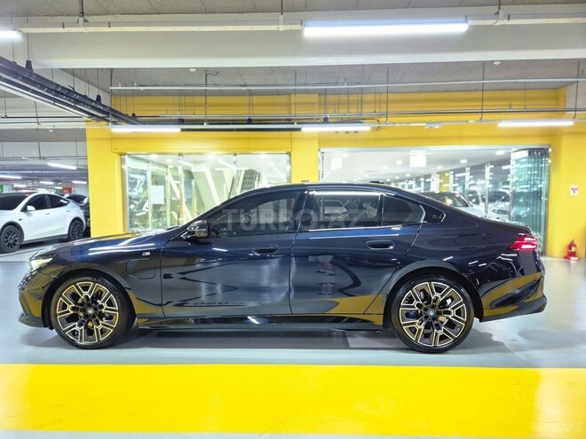BMW 530e-4