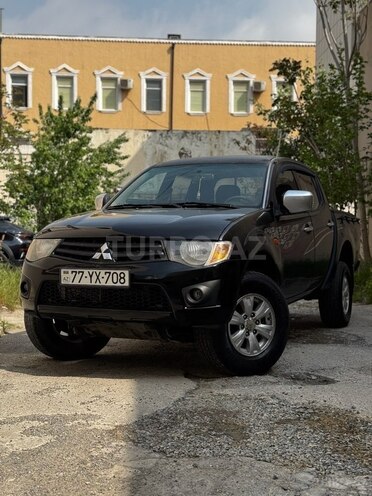 Mitsubishi L200 2011, 490,000 km - 2.5 l - Bakı