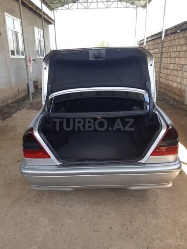 Mercedes C 220 d 1998, 260,000 km - 2.2 l - Biləsuvar