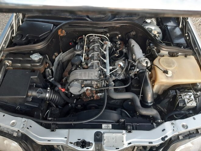 Mercedes C 220 d 1998, 260,000 km - 2.2 l - Biləsuvar
