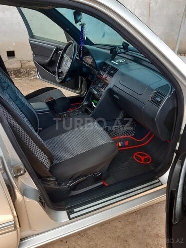 Mercedes C 220 d 1998, 260,000 km - 2.2 l - Biləsuvar
