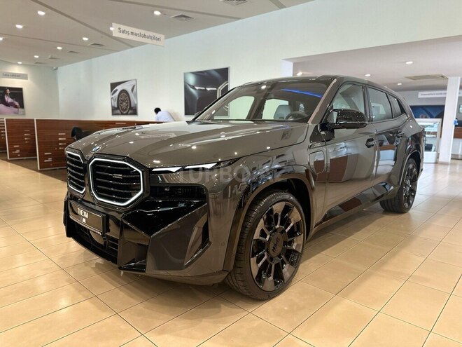 BMW XM 50e-9