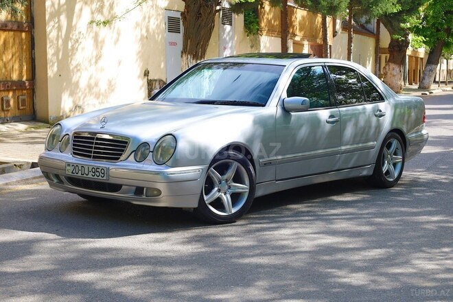 Mercedes E 240 1999, 277,000 km - 2.4 l - Gəncə