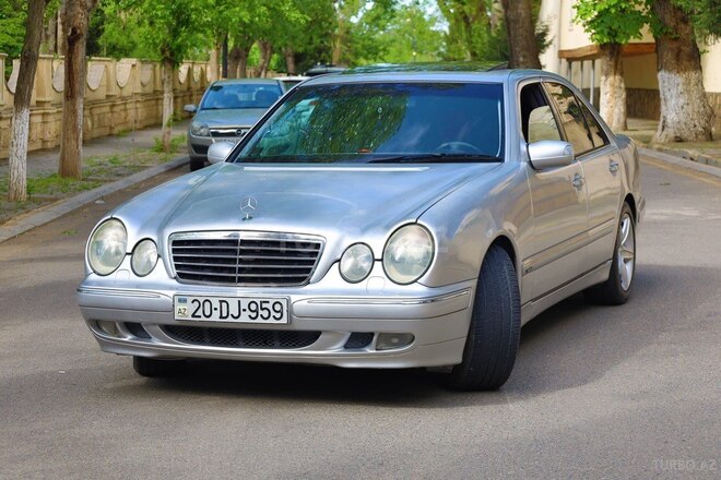 Mercedes E 240 1999, 277,000 km - 2.4 l - Gəncə