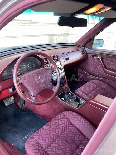 Mercedes C 200 1995, 265,000 km - 2.0 л - Bakı