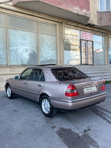 Mercedes C 200 1995, 265,000 km - 2.0 л - Bakı