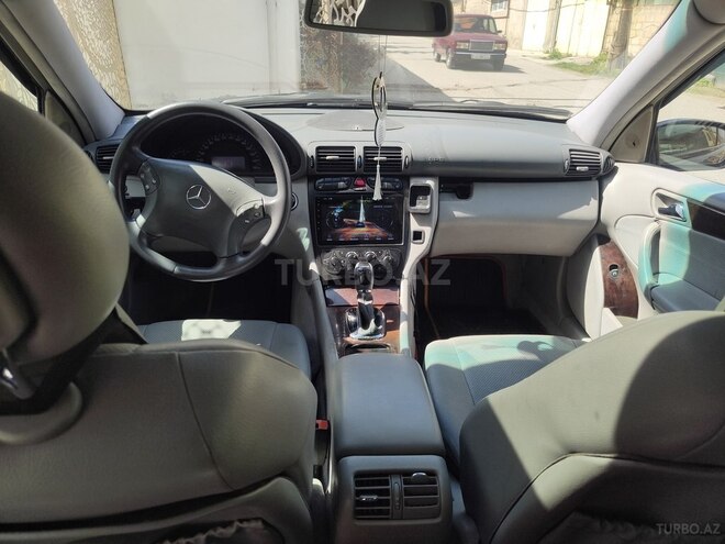 Mercedes C 240 2000, 400,000 km - 2.4 l - Quba