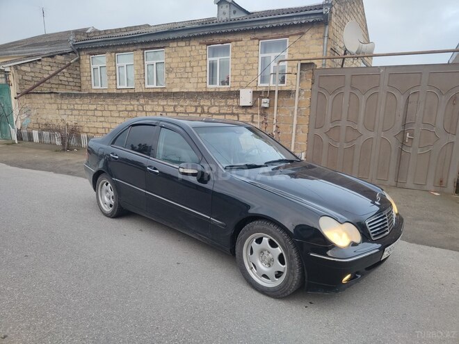 Mercedes C 240 2000, 400,000 km - 2.4 l - Quba