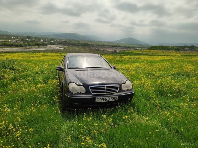 Mercedes C 240 2000, 400,000 km - 2.4 l - Quba