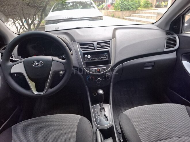 Hyundai Accent 2011, 280,000 km - 1.4 l - Bakı