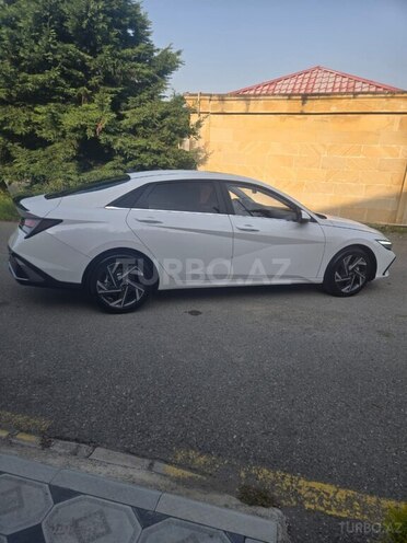 Hyundai Elantra 2024, 9,000 km - 1.5 л - Ağsu