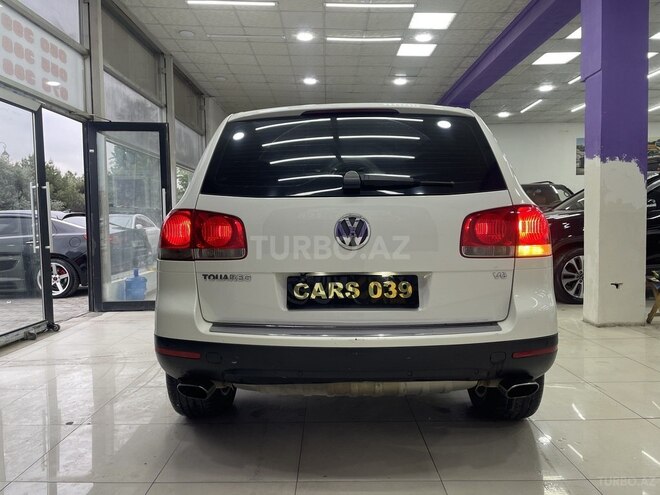 Volkswagen Touareg-12