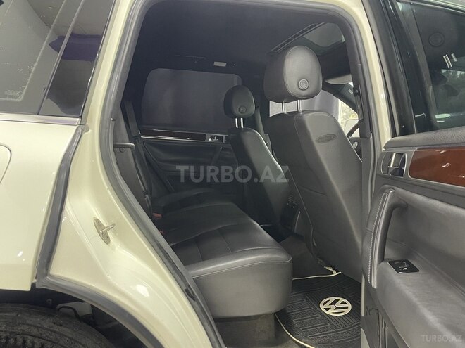 Volkswagen Touareg-5