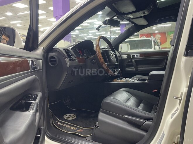 Volkswagen Touareg-9