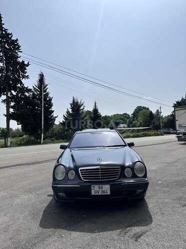 Mercedes E 270 2000, 332,000 km - 2.7 l - Astara