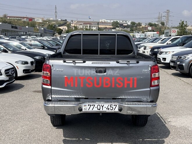 Mitsubishi L200 2019, 201,441 km - 2.5 л - Bakı